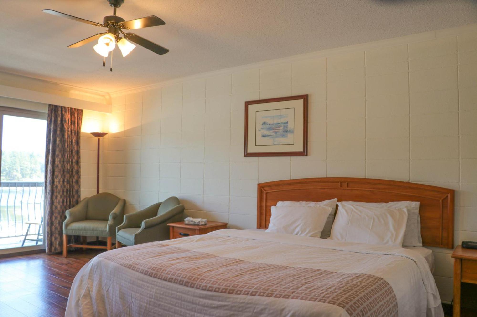 The Waterfront Suites And Marina Nanaimo Quarto foto