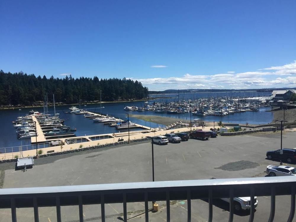 The Waterfront Suites And Marina Nanaimo Exterior foto
